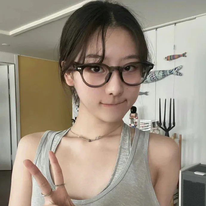 小姐姐请回答 海报